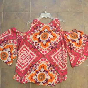 Chico’s cold shoulder top, fun & colorful pattern!